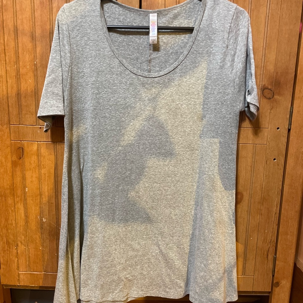 LuLaRoe Gray Short Sleeve Tee